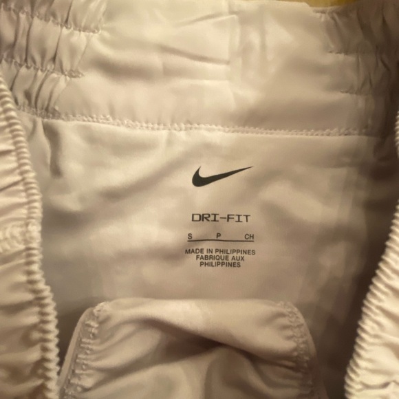 Nike women small running athletic shorts very light pink mauve dri fit NEW - Picture 2 of 9